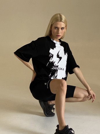 Футболка с молнией - Основные контакты 