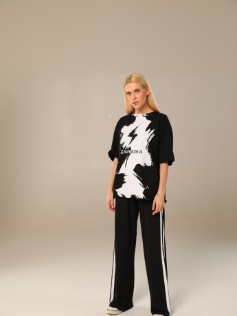 Футболка с молнией - Основные контакты 