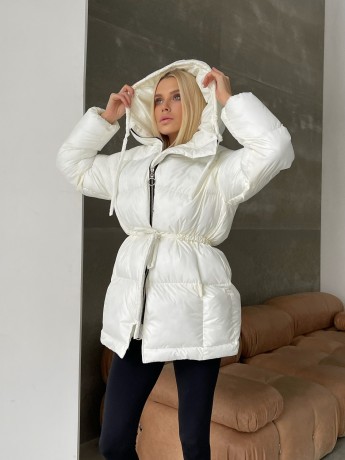 Пуховик с капюшоном - Основные контакты 