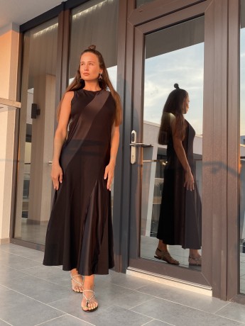 Платье с шелковыми вставками - Основные контакты 